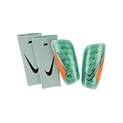 Nike Mercurial Lite shin pads F379